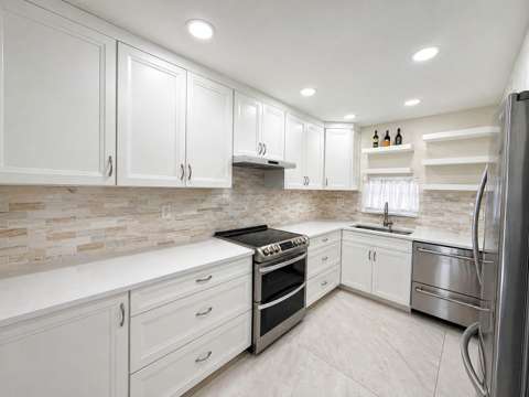 9411 N Hollybrook Lake Drive #310, gated community for sale in Pembroke Pines