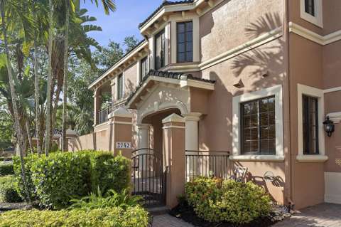 2742 Kinsington Circle, home for sale in Weston 33332
