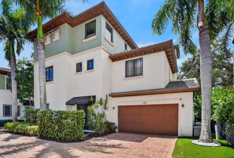 125 NW Gardener Street, home for sale in Boca Raton 33432
