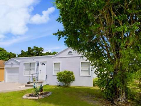 801 Hampton Road, home for sale in West Palm Beach 33405