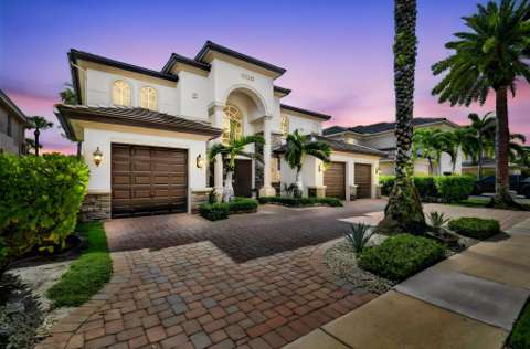 718 Edgebrook Lane, home for sale in West Palm Beach 33411