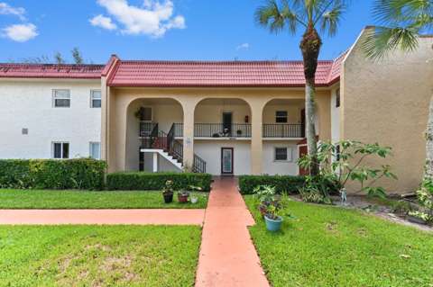 368 Lake Frances Drive #368, home for sale in West Palm Beach 33411