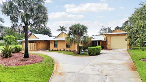 3459 SW Woodcreek Trail, home for sale in Palm City 34990