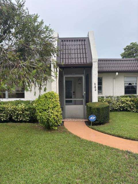 143 S Lake Susan Drive #143, home for sale in West Palm Beach 33411