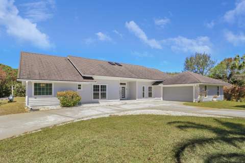815 N E Stokes Terrace, pool for sale in Jensen Beach