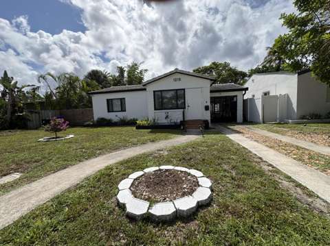 1215 NE 16Th Terrace, home for sale in Fort Lauderdale 33304