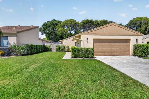 818 NW 26Th Avenue, home for sale in Delray Beach 33445