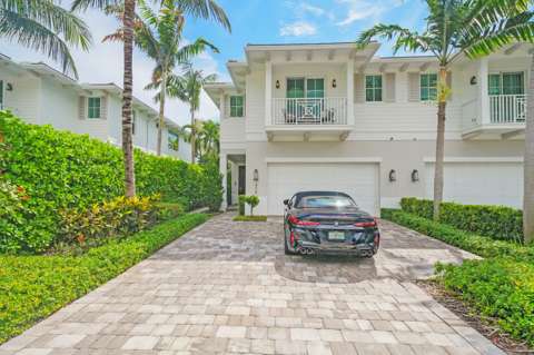 436 NE Wavecrest Way, home for sale in Boca Raton 33432