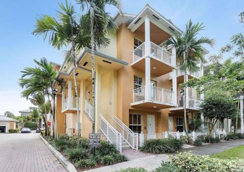 400 SW 14Th Avenue, home for sale in Fort Lauderdale 33312