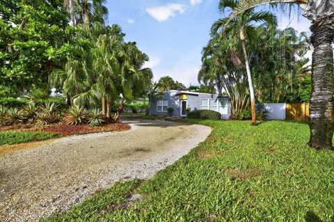1605 NE 16Th Avenue, home for sale in Fort Lauderdale 33305
