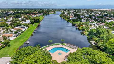 905 NW 21St Way, home for sale in Delray Beach 33445