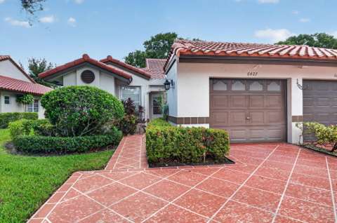 6427 Pointe Pleasant Circle, waterfront for sale in Delray Beach