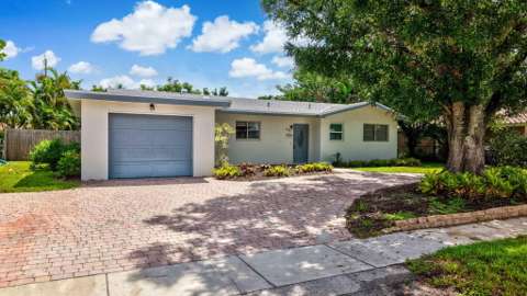 898 SW 10Th Avenue, home for sale in Boca Raton 33486