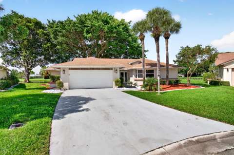 5642 Forest Oaks Terrace, waterfront for sale in Delray Beach