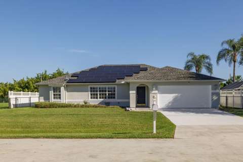 1617 SE North Blackwell Drive, waterfront for sale in Port St. Lucie
