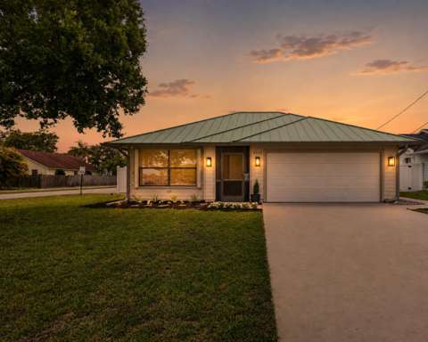 6208 Michael Street, pool for sale in Jupiter