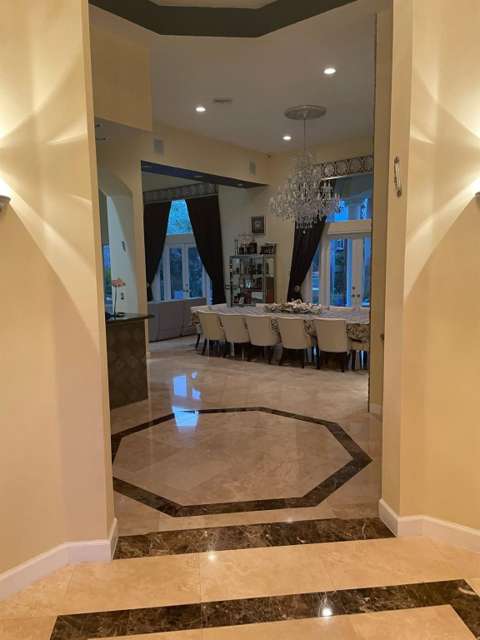 5532 Estate Oak Circle, pool for sale in Hollywood