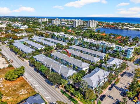 361 W Mallory Circle, home for sale in Delray Beach 33483