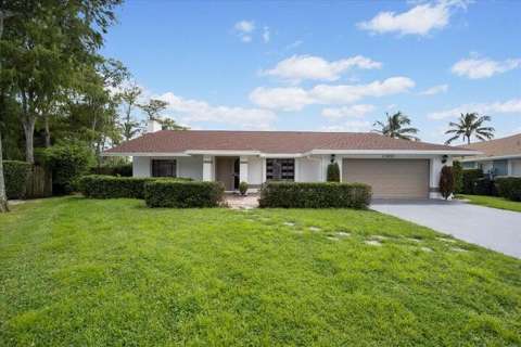 13950 Barberry Court, pool for sale in Wellington