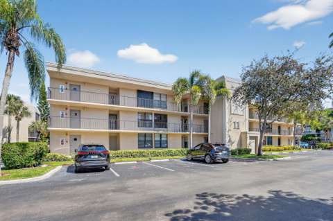11 Royal Palm Way #3040, starter home for sale in Boca Raton
