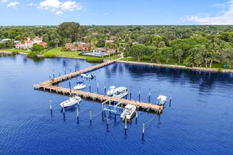 825 Center Street #39D, $300k–$500k for sale in Jupiter