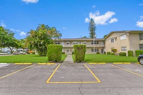 305 Norwich M, starter home for sale in West Palm Beach