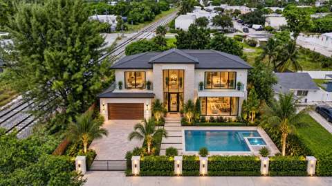115 SE 5Th Street, home for sale in Delray Beach 33483