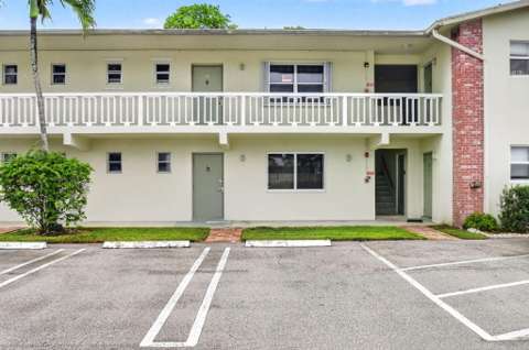 658 NE 6Th Court #E, waterfront for sale in Boynton Beach