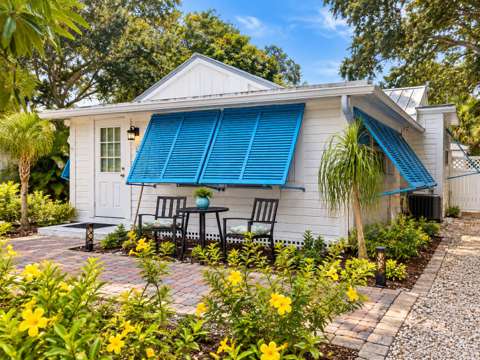 616 SW Cleveland Avenue, $300k–$500k for sale in Stuart