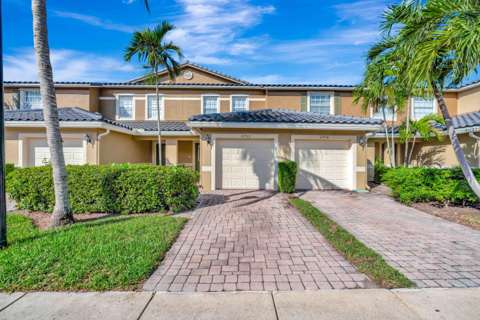 2760 SE Birmingham Drive, starter home for sale in Stuart