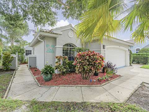 2075 SW Augusta Trace, $300k–$500k for sale in Palm City