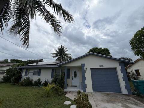 816 NW 8Th Avenue, pool for sale in Boynton Beach
