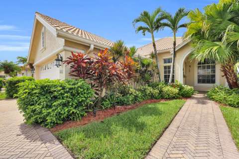 706 SW Aruba Bay, waterfront for sale in Port St. Lucie