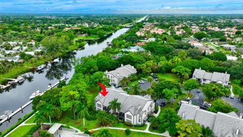 5064 Heatherhill Lane #2208, waterfront for sale in Boca Raton