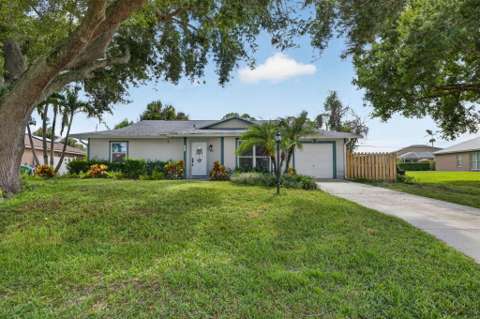 872 SW Nichols Terrace, home for sale on SW Nichols Terrace