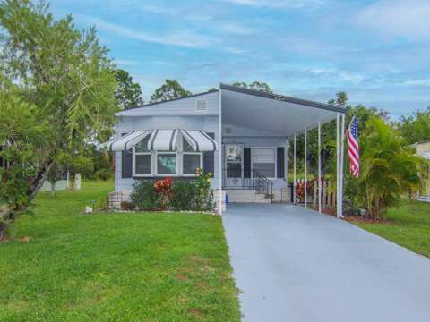 196 W Caribbean, golf community for sale in Port St. Lucie