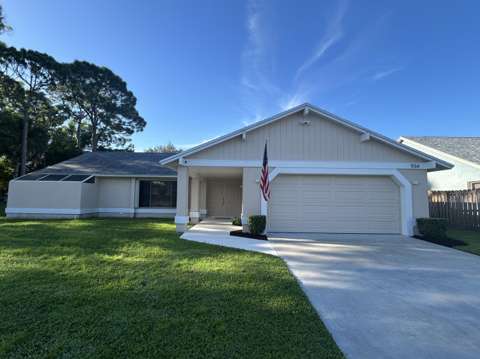 934 SE Atlantus Avenue, home for sale in Port St. Lucie 34983
