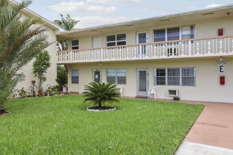 112 Salisbury #E, starter home for sale in West Palm Beach