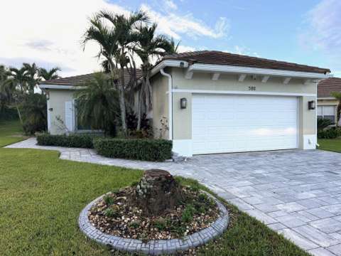 580 SW Indian Key Drive, home for sale in Port St. Lucie 34986