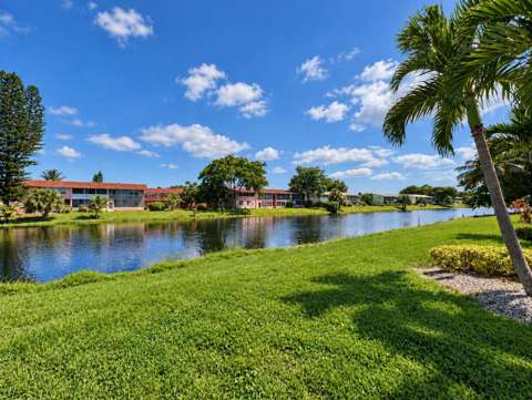 173 Dorchester H #173, home for sale in West Palm Beach 33417