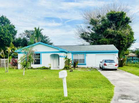 1475 SE Grapeland Avenue, home for sale on SE Grapeland Avenue