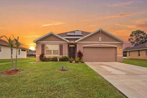 1771 SW Lofgren Avenue, home for sale on SW Lofgren Avenue