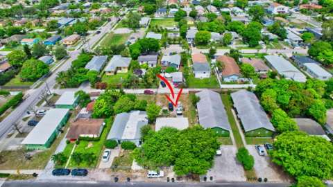 134 SW 10Th Avenue, home for sale on SW 10Th Avenue