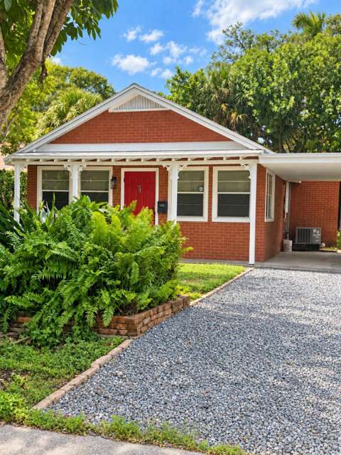 315 SW 9Th Avenue, home for sale on SW 9Th Avenue
