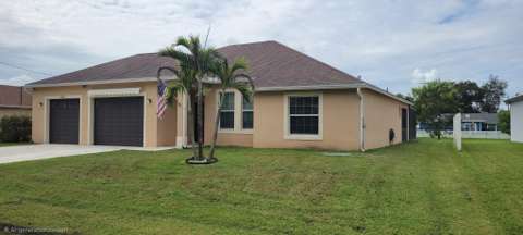 1702 SE North Blackwell Drive, home for sale on SE North Blackwell Drive