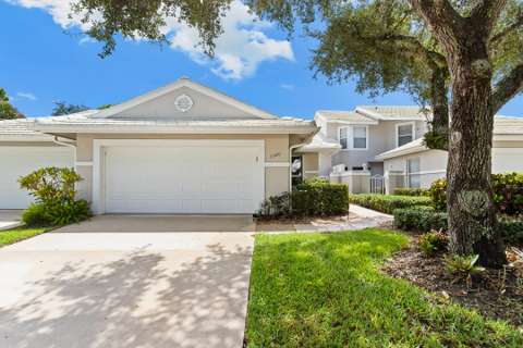 2380 SW Foxpoint Way, home for sale on SW Foxpoint Way