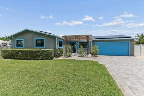 405 Chapel Hill Boulevard, pool for sale in Boynton Beach