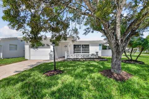 1001 Siesta Avenue, home for sale in Boynton Beach 33426