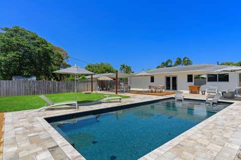 918 SE 3Rd Avenue, home for sale in Delray Beach 33483