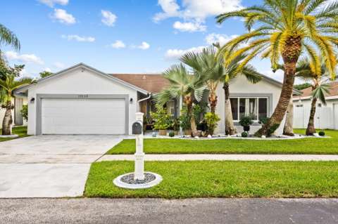 10110 SW 16Th Place, pool for sale in Davie